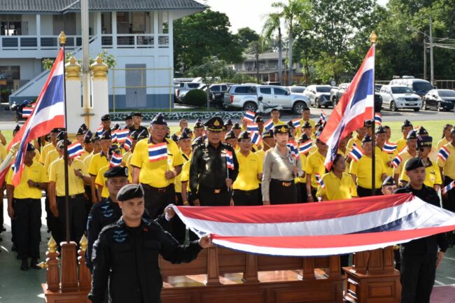  สำนักงานสงเคราะห์ทหารผ่านศึกเขตพิษณุโลกจัดกิจกรรม "รวมพลังทหารผ่านศึก  เพื่อปกป้องผืนแผ่นดินไทย" โดยพันเอกกฤติ พันธะสา รองผู้บัญชาการมณฑลทหารบก ที่ 39 และร้อยเอกอุบล พุทธรักษ์ นายกสมาคมทหารผ่านศึกพิษณุโลก กล่าวสดุดีนักรบผู้กล้า ทั้งทหาร ตำรวจตระเวนชายแดน อาสาสมัครทหารพราน และพลเรือน ที่เสียสละเลือดเนื้อและชีวิต  เพื่อปกป้องเอกราชและอธิปไตยของชาติไทย ประชาชนที่เสียชีวิตจากสถานการณ์การสู้รบบริเวณชายแดนไทย-กัมพูชา  โดยร่วมร้องเพลงชาติไทย เพลงทหารผ่านศึกและความฝันอันสูงสุด พร้อมร่วมกันโบกธงชาติไทย สัญลักษณ์แห่งความเป็นไทย และแสดงพลังใจอันเป็นหนึ่งเดียว โดยมีกำลังพลมณฑลทหารบกที่ 39 ฝ่ายทหารพราน ศูนย์ปฏิบัติการกองทัพภาคที่ 3  ทหารผ่านศึก และทหารกองหนุนร่วมกิจกรรม 
ณ ลานหน้ากองบัญชาการมณฑลทหารบกที่ 39 ค่ายสมเด็จพระนเรศวรมหาราช จังหวัดพิษณุโลก ซึ่งในวันนี้องค์การสงเคราะห์ทหารผ่านศึกได้จัดกิจกรรมพร้อมกันทั่วประเทศ ปรีชา นุตจรัส รายงานข่าวพิษณุโลก