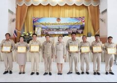 อบต.วังลึก และ ผู้นำท้องทึ่ เข้าร่วมรับใบประกาศนียบัตร การจัดการขยะมูลฝอยชุมชน”จังหวัดสะอาด”..
