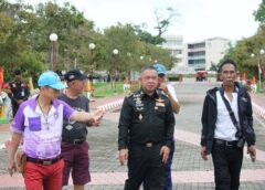พิษณุโลก สมาคมนักเรียนเก่า พ.พ. นำช่างรังวัดปักหมุดครอบครองสิทธิ์ที่ดินกว่า 1 ไร่ ติดพระราชวังจันทน์ เตรียมก่อสร้างที่ทำการสมาคมฯ