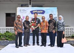 รองเลขาธิการ ศอ.บต. ร่วมงาน “ขอบคุณเอกอัลลอฮฺ” โรงเรียนพัฒนาวิทยา ชื่นชมความสำเร็จด้านการศึกษา นักเรียนผ่านคัดเลือก สอวน. 69 คน สูงสุดใน 5 จังหวัดชายแดนภาคใต้
